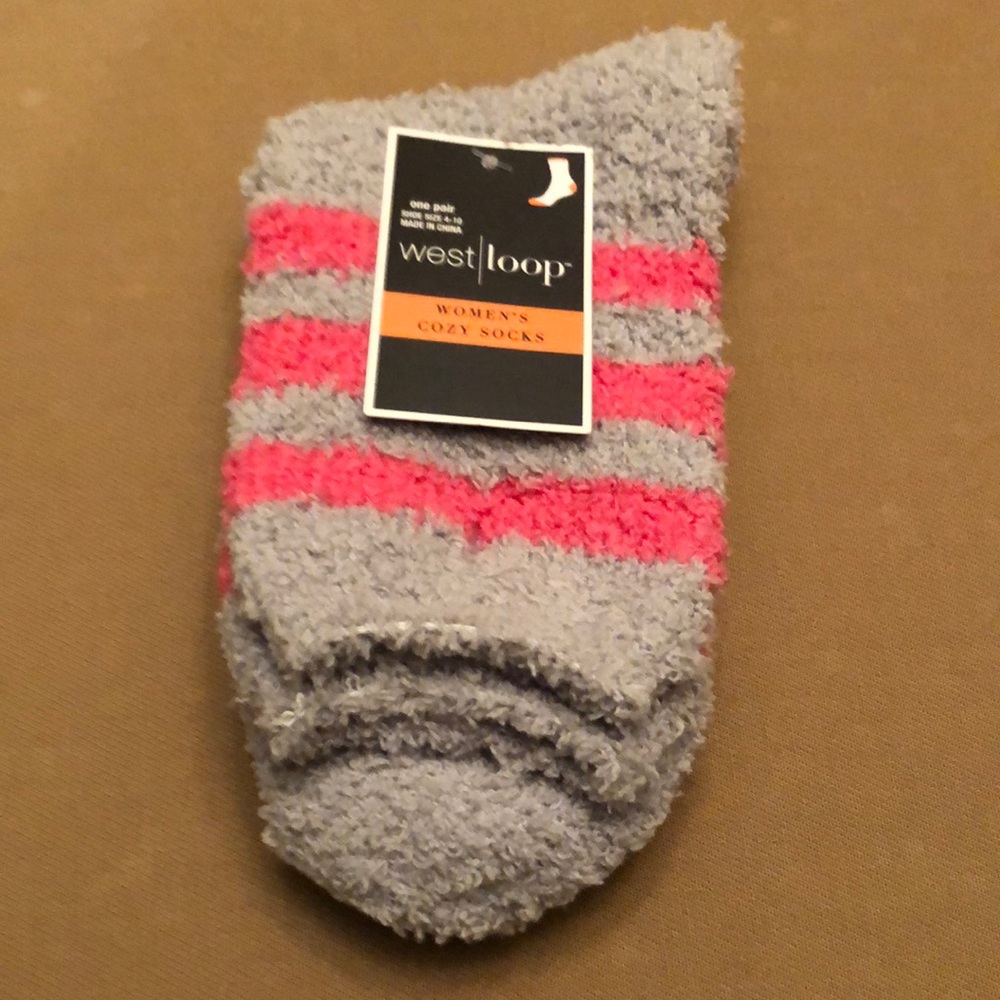 New West Loop Women’s Cozy Socks - Grey & Pink Stripe